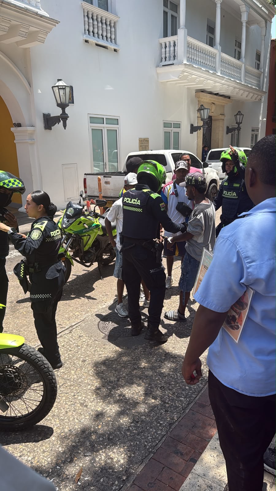 Polic&iacute;a Metropolitana captura a dos raperos se&ntilde;alados presuntamente de agredir a un turista en el centro hist&oacute;rico 